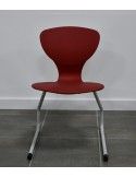 Chaise appui sur table - coque plastique Rouge - piétement epoxy gris perle
