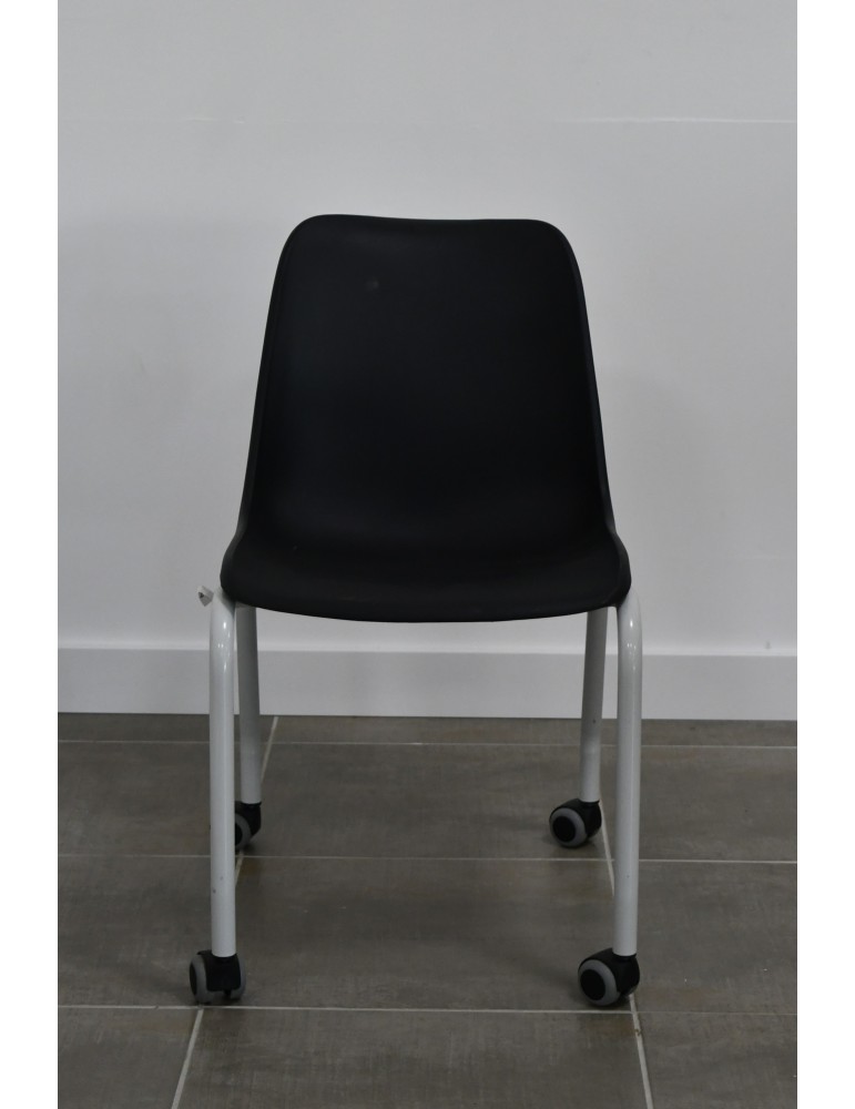 copy of Chaise scolaire piètement bleu appuis sur table