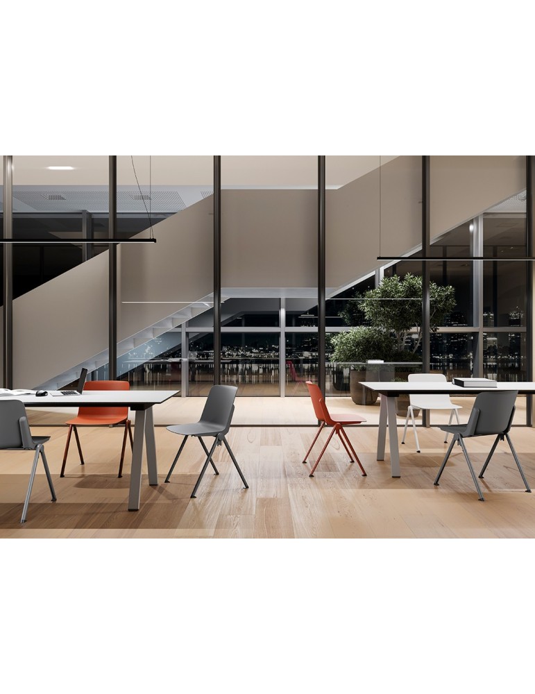 Chaise - Neuve - coque polypropylène