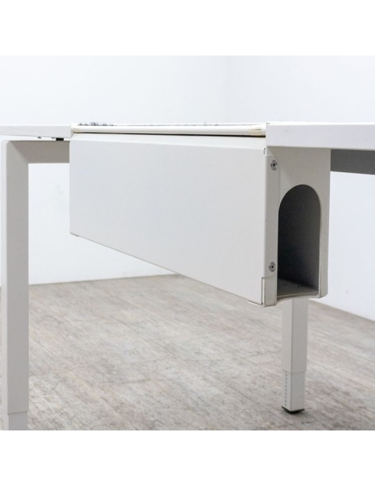 Bureau droit d'occasion - bureau longueur 120 cm 2Mmobilier