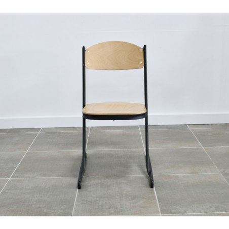 Chaise restauration ou scolaire appuis sur table