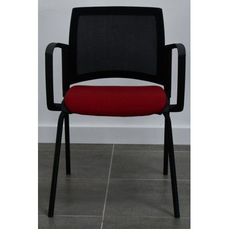 Chaise visiteur - Neuf - Tamaki 4 pieds - Dossier Résille / Assise tissus Rouge - Avec accotoirs