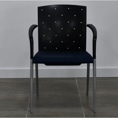 Chaise visiteur - Dossier polypropylène Noir / Assise tissus bleu roi